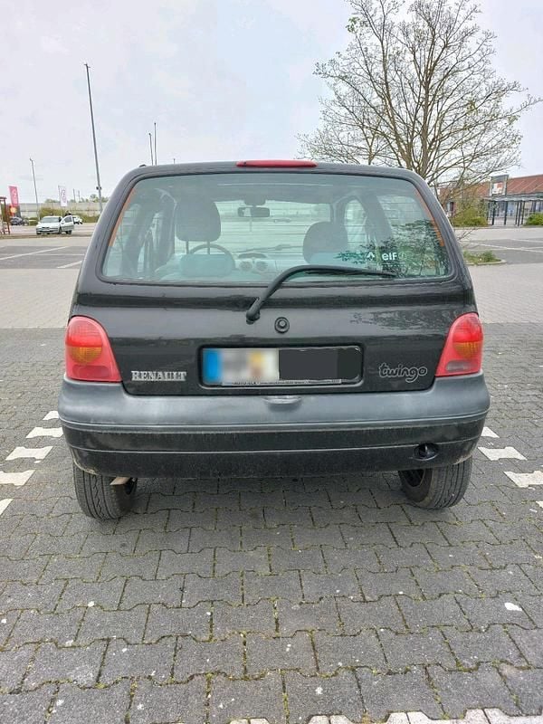 Second-hand Renault Twingo 58 CP (42 kW) 2004 Negru Hatchback