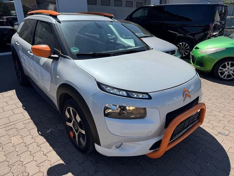 Gebraucht Citroën C4 Shine 99 PS (72 kW) 2016 Weiß SUV