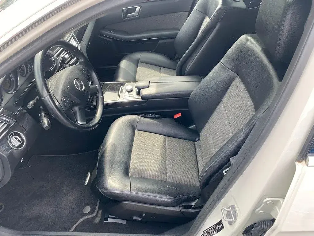 Gebraucht Mercedes E250 Avantgarde 204 PS (150 kW) 2012 Weiß Limousine