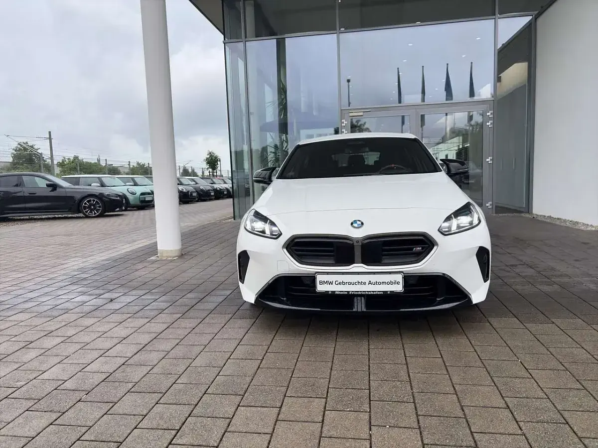Gebraucht BMW 135 300 PS (220 kW) 2024 Alpinweiss uni Kleinwagen