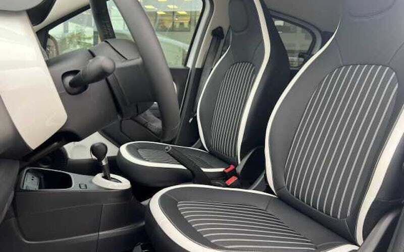 Gebraucht Renault Twingo Techno 60 kW (82 PS) 2022 Pyreneesweiß Kleinwagen