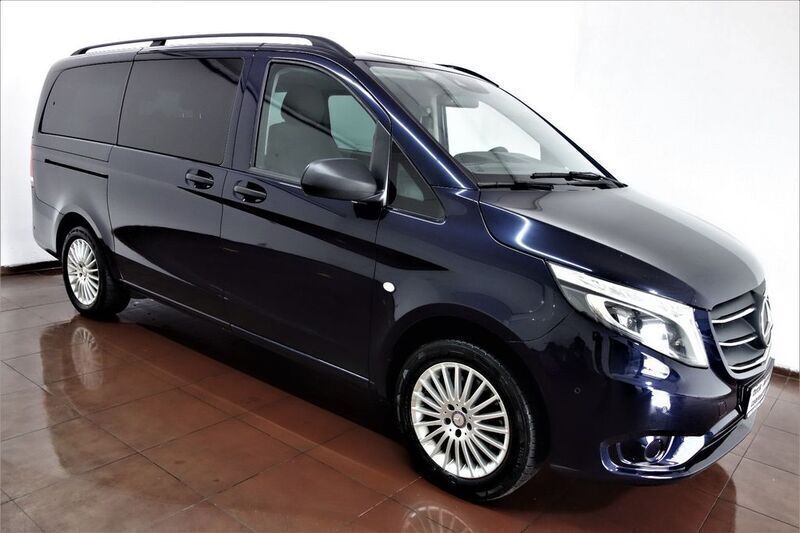 Cavansitblau metallic Gebraucht 2020 Mercedes Vito Edition Van / Kleinbus | 26.999 € - Bild 1/4
