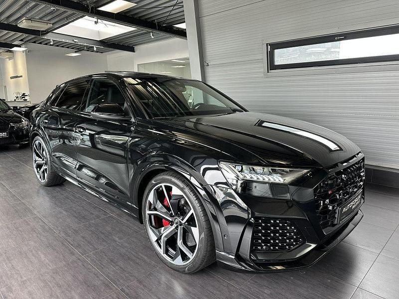 Mythosschwarz Gebraucht 2023 Audi RS Q8 Sport SUV | 96.899 € (Superpreis) - Bild 1/4