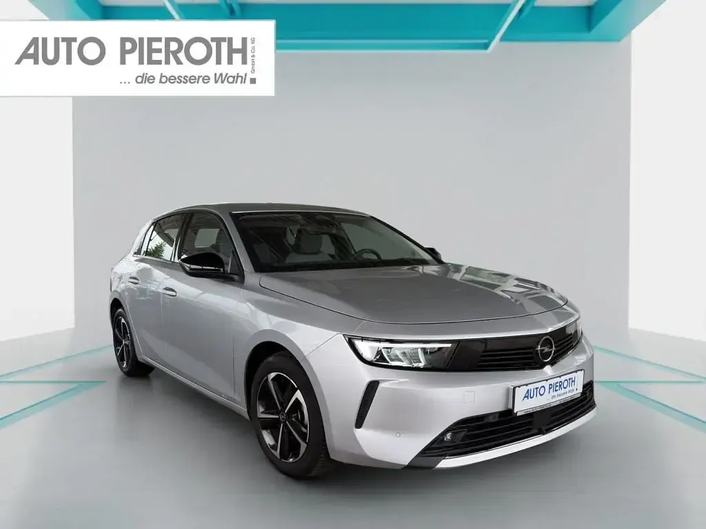 Gebraucht Opel Astra Edition 110 PS (80 kW) 2024 Silber Limousine