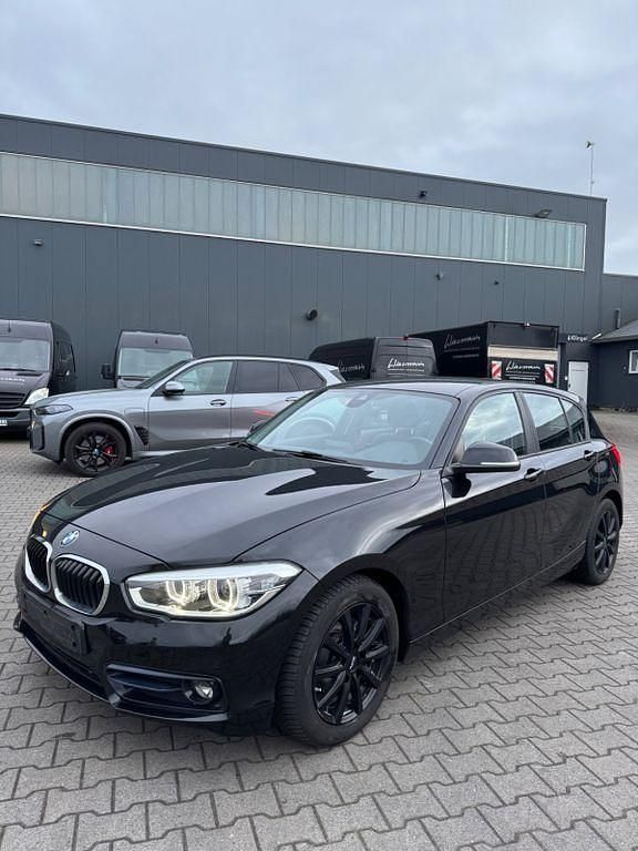 Gebraucht BMW 118 136 PS (100 kW) 2018 Schwarz Kleinwagen