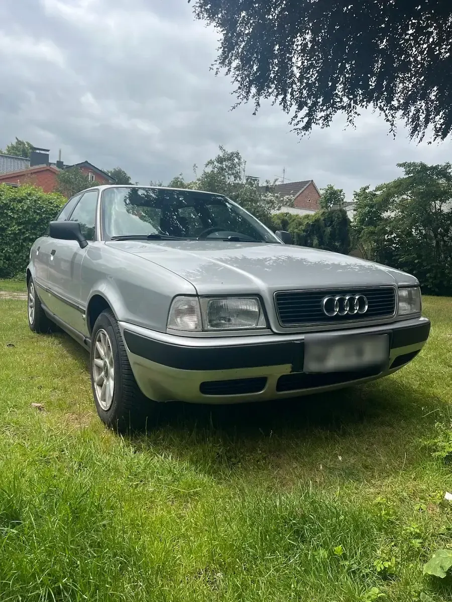 Gebraucht Audi 80 90 PS (66 kW) 1993 Silber Limousine