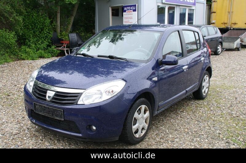 Blau Gebraucht 2009 Dacia Sandero Lauréate Kleinwagen | 1.000 € (Superpreis) - Bild 1/4