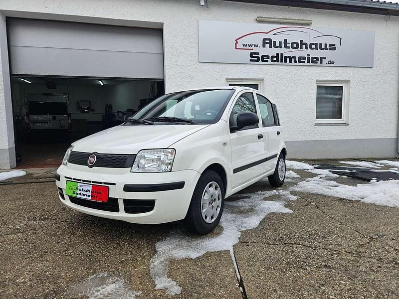 Weiß Gebraucht 2012 Fiat Panda Classica Kleinwagen | 5.000 € (Fairer Preis) - Bild 1/4