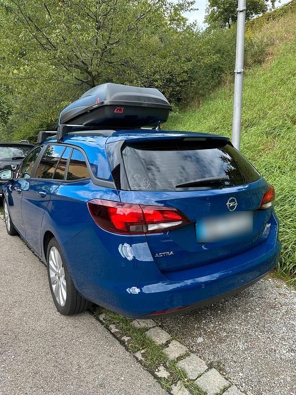 Gebraucht Opel Astra 110 PS (80 kW) 2018 Blau Kombi