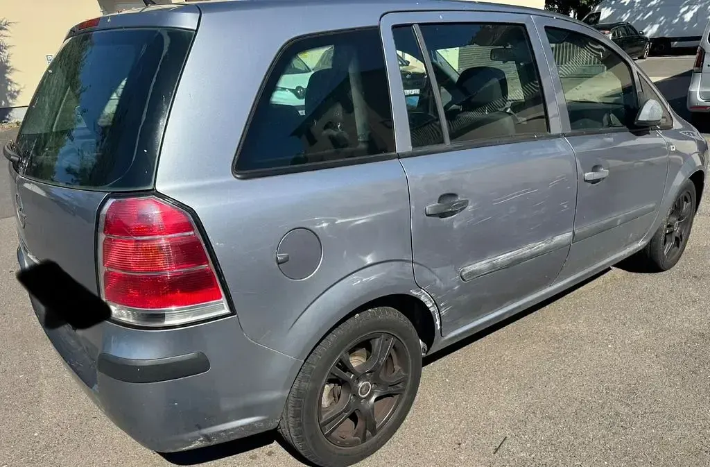Gebraucht Opel Zafira 116 PS (85 kW) 2009 Grau Van / Kleinbus