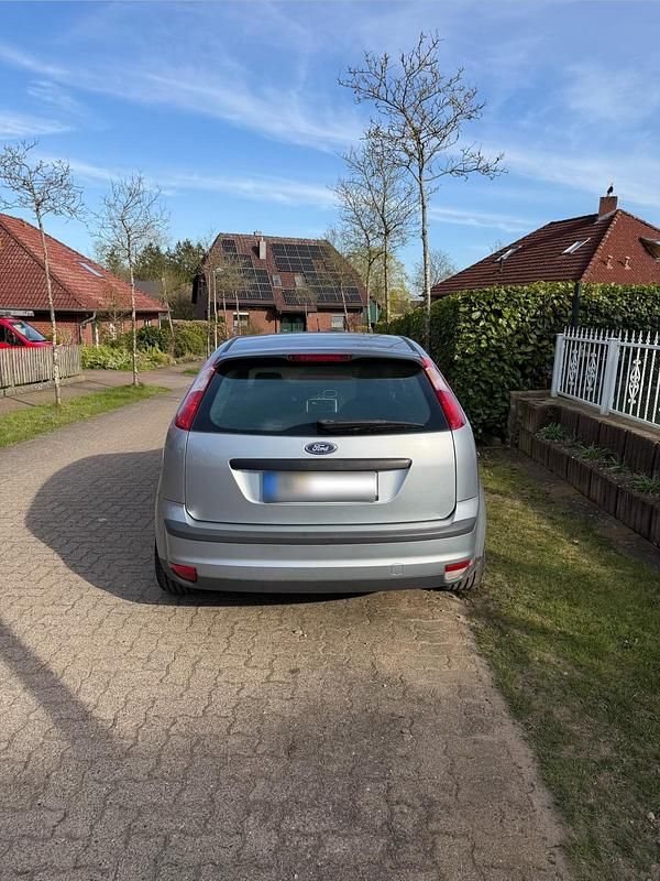 Gebraucht Ford Focus 101 PS (74 kW) 2004 Silber Coupé