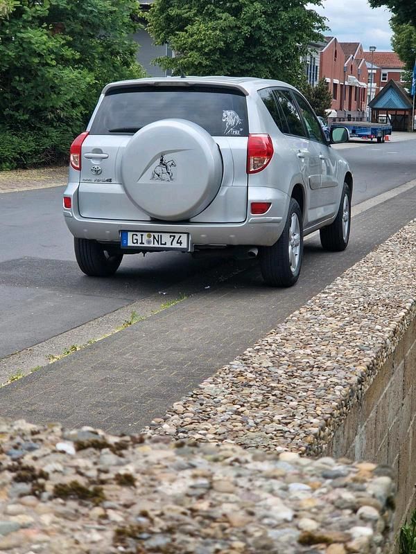 Gebraucht Toyota RAV4 150 PS (110 kW) 2006 Silber SUV