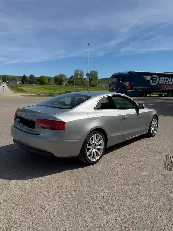 Gebraucht Audi A5 Sport 211 PS (155 kW) 2011 Silber Coupé