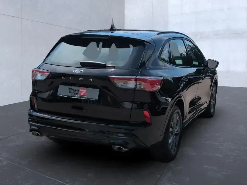 Gebraucht Ford Kuga ST-Line 150 PS (110 kW) 2024 Obsidianschwarz (metallic) SUV