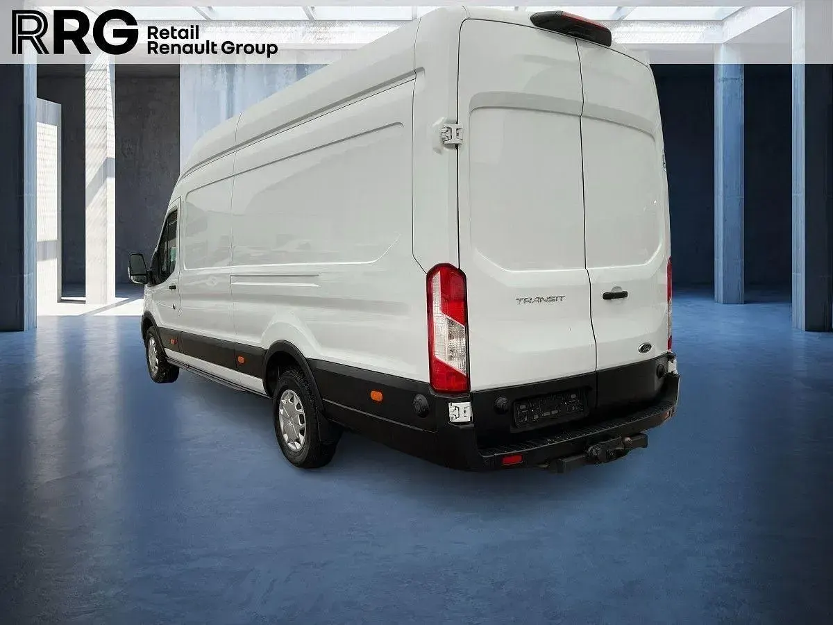 Używany Ford Transit Trend 131 KM (96 kW) 2023 Biały Minivan
