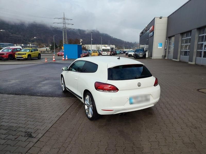 Gebraucht VW Scirocco 122 PS (89 kW) 2009 Weiß Coupé