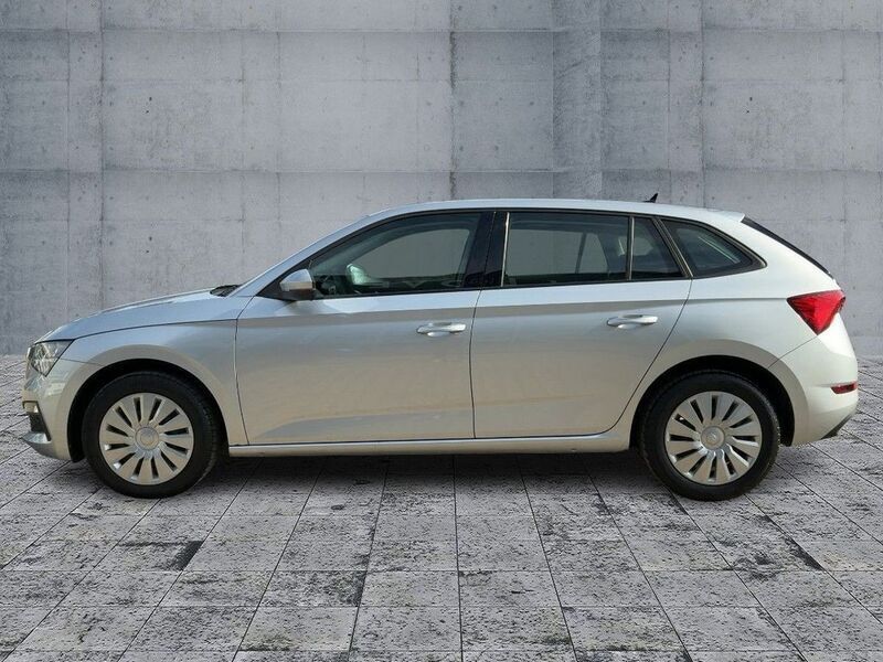 Gebraucht Skoda Scala Cool Plus 95 PS (69 kW) 2021 Silber Kleinwagen