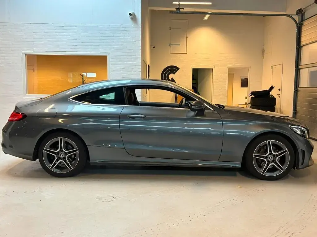 Gebraucht Mercedes C200 AMG 184 PS (135 kW) 2019 Grau Coupé