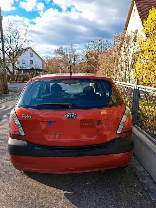 Gebraucht Kia Rio 97 PS (71 kW) 2006 Kleinwagen