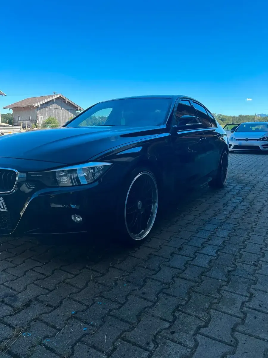 Gebraucht BMW 328 Comfort Edition 245 PS (180 kW) 2012 Schwarz Limousine