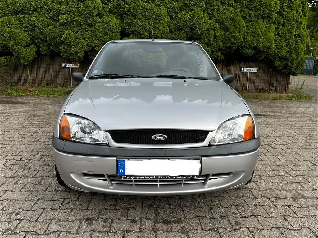 Gebraucht Ford Fiesta 50 PS (36 kW) 2001 Silber Kleinwagen