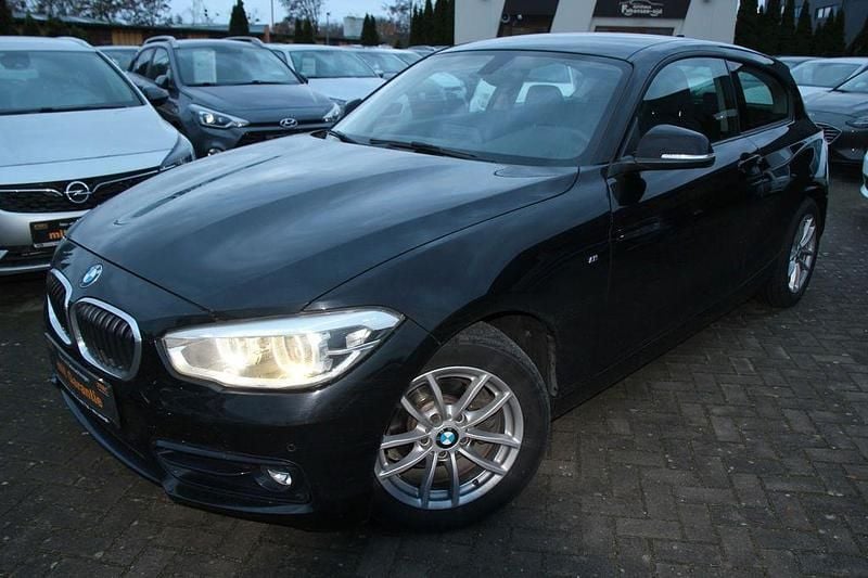 Gebraucht BMW 118 Sport Line 136 PS (100 kW) 2017 Schwarz Kleinwagen