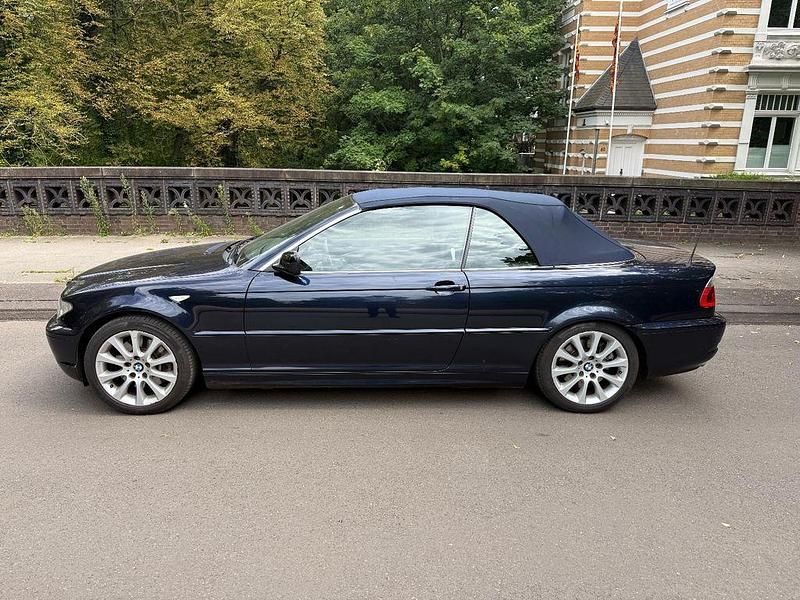 Blau Gebraucht 2006 BMW 330 Cabriolet Cabrio | 21.099 € (Teuer) - Bild 1/4