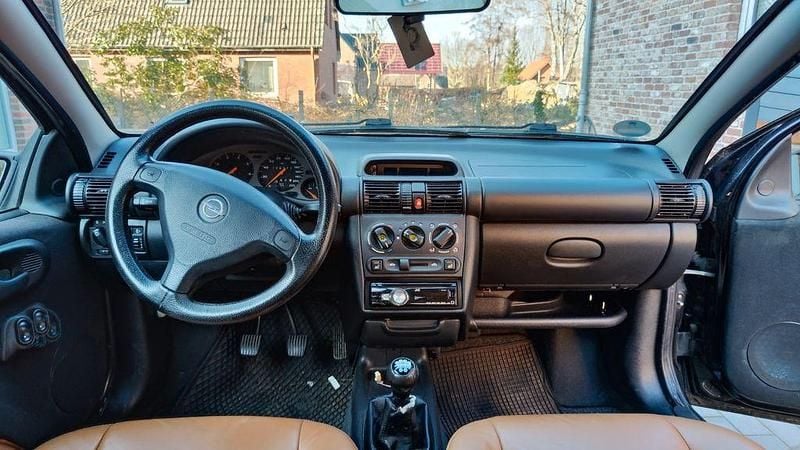 Gebraucht Opel Tigra 90 PS (66 kW) 1998 Schwarz Coupé