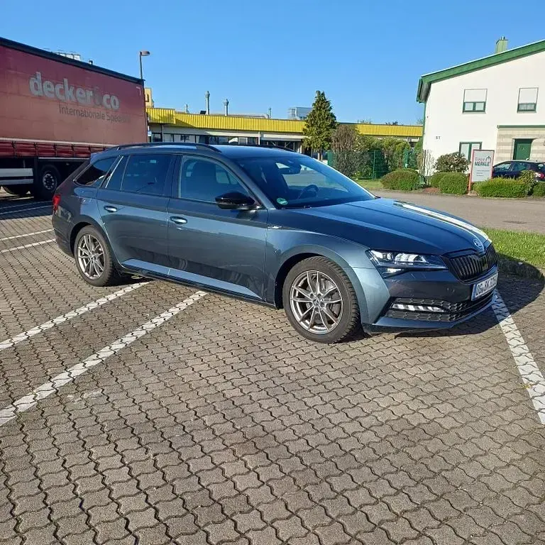 Gebraucht Skoda Superb SportLine 190 PS (139 kW) 2020 Grau Kombi