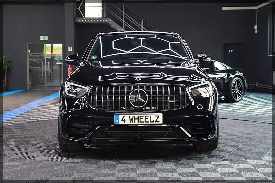 Gebraucht Mercedes GLC63 AMG AMG 476 PS (350 kW) 2021 Schwarz SUV