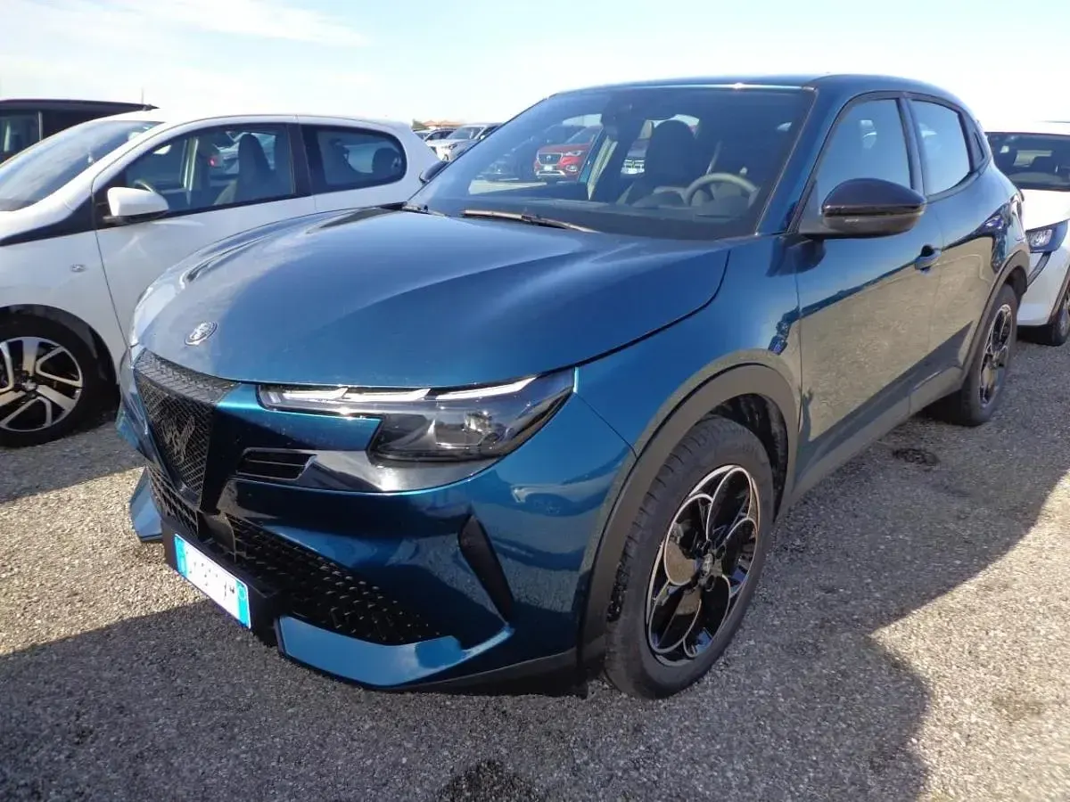 Gebraucht Alfa Romeo Junior 116 kW (158 PS) 2025 Blau SUV