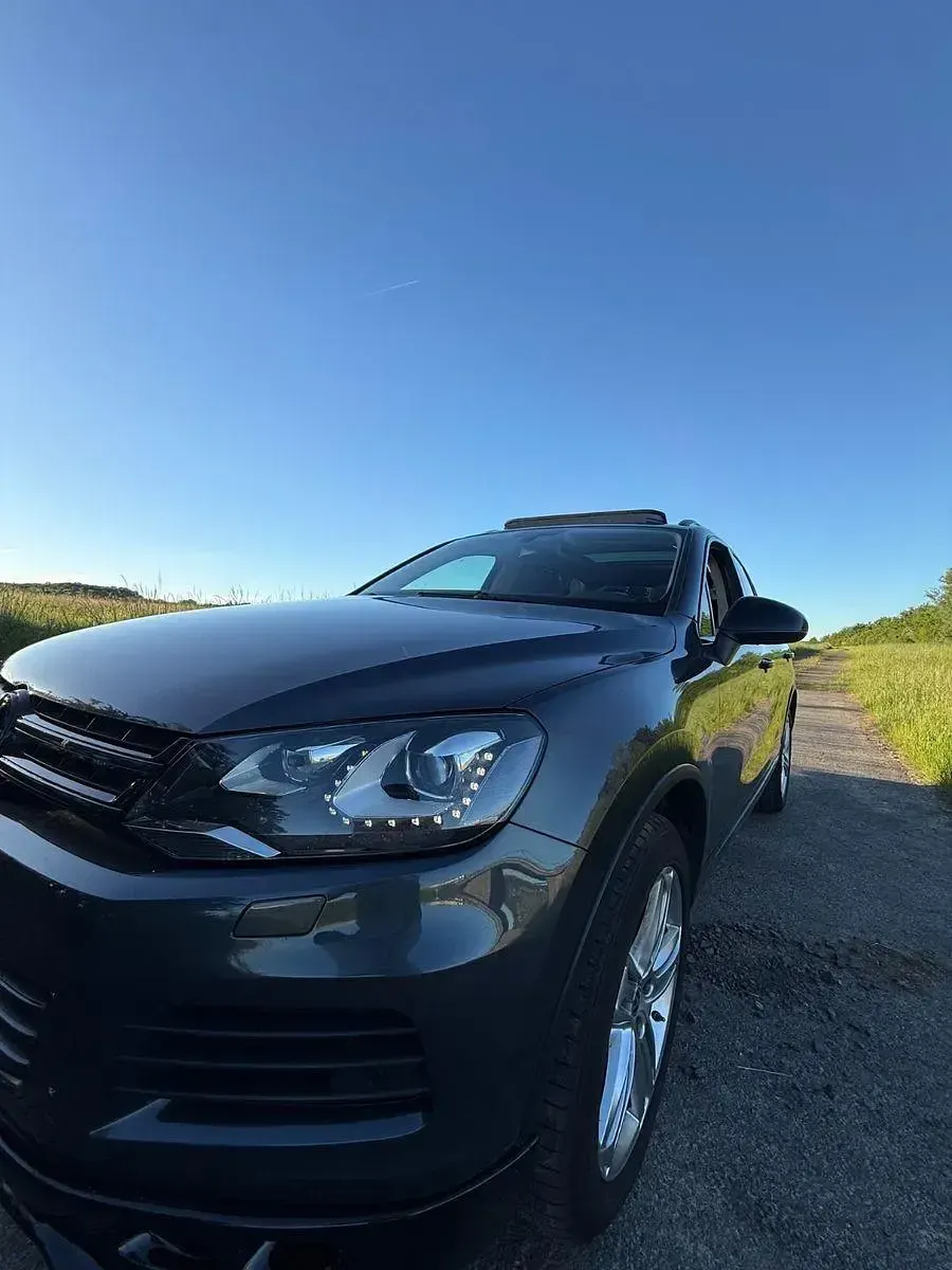 Gebraucht VW Touareg 245 PS (180 kW) 2011 Grau SUV