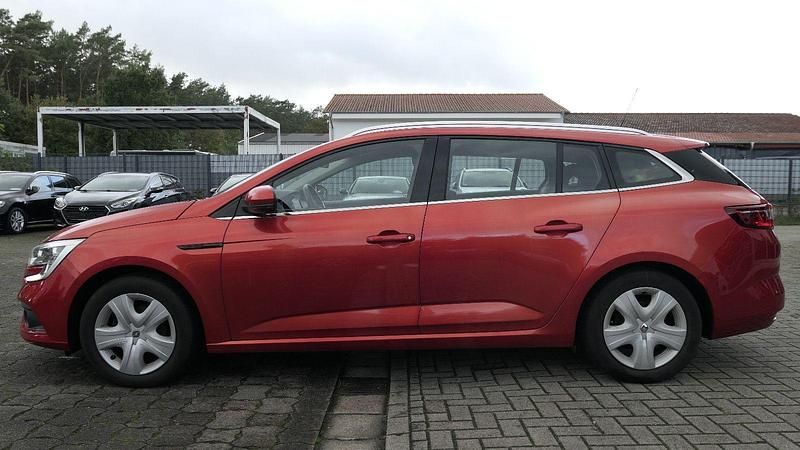 Gebraucht Renault Mégane GrandTour Experience 132 PS (97 kW) 2016 Rot Kombi