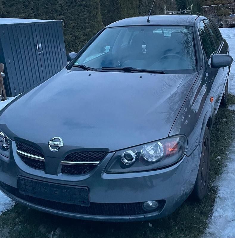 Gebraucht Nissan Almera 97 PS (71 kW) 2005 Grau Kleinwagen