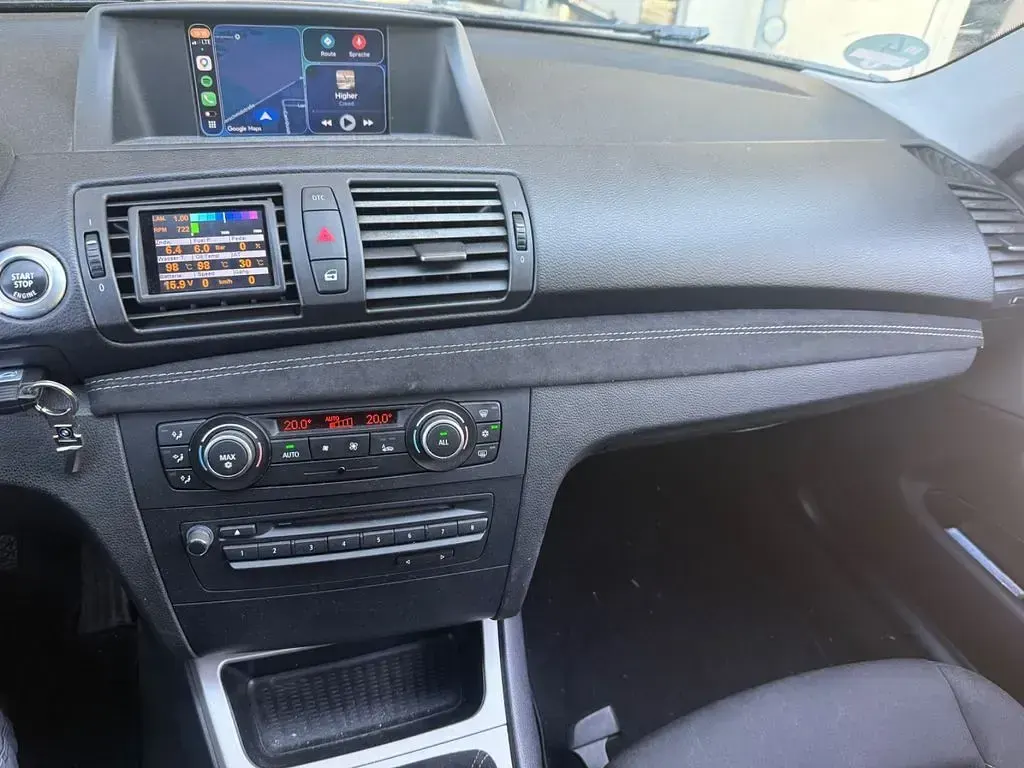 Second-hand BMW 130 Performance 258 CP (189 kW) 2009 Negru Hatchback