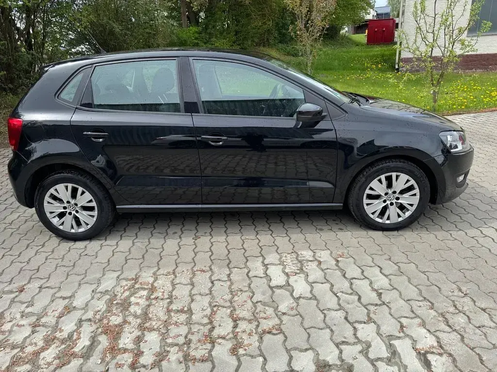 Gebraucht VW Polo 90 PS (66 kW) 2011 Schwarz Kleinwagen