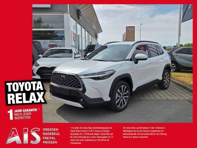 Platinumweiß perleffekt Neu 2025 Toyota Corolla Cross SUV | 34.990 € (Fairer Preis) - Bild 1/3