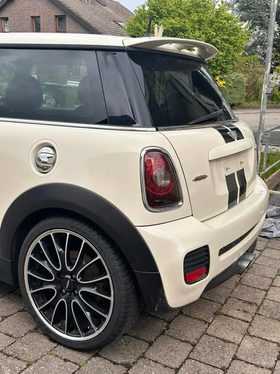 Gebraucht Mini John Cooper Works 192 PS (141 kW) 2008 Weiß Kleinwagen