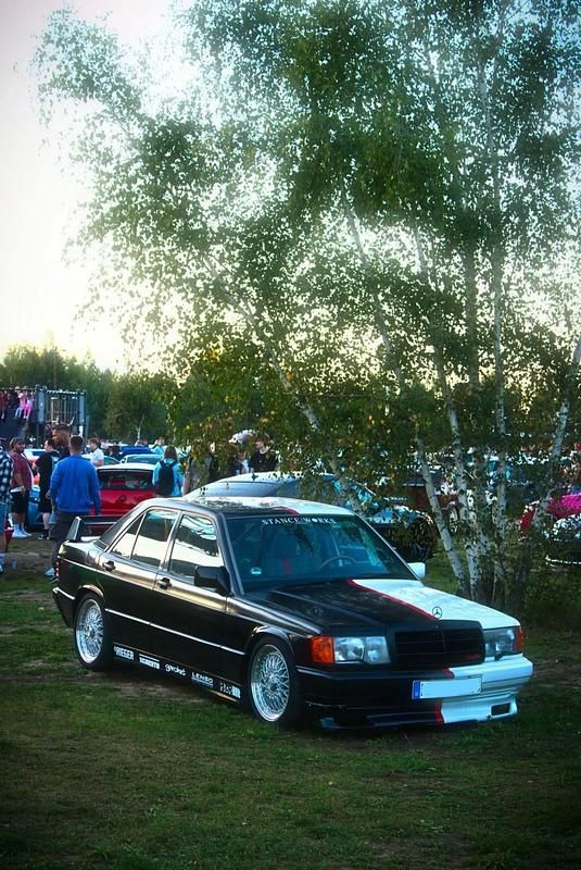 Gebraucht Mercedes 190 122 PS (89 kW) 1993 Andere farben Limousine