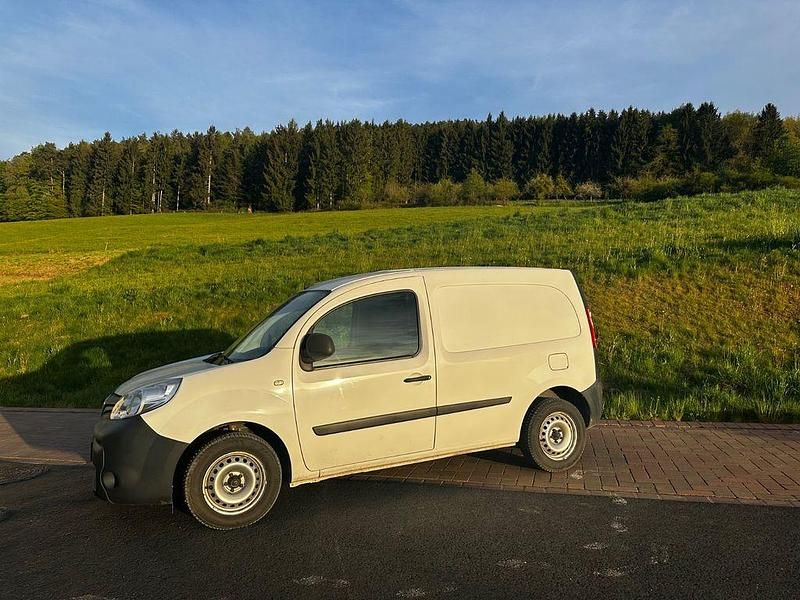 Second-hand Renault Kangoo 95 CP (69 kW) 2019 Alb Monovolum