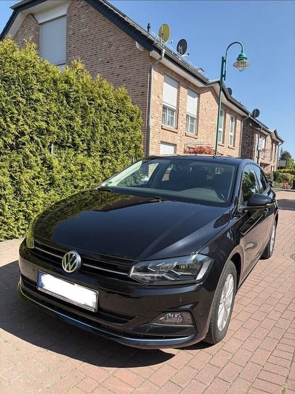 Gebraucht VW Polo Highline 116 PS (85 kW) 2019 Schwarz Kleinwagen