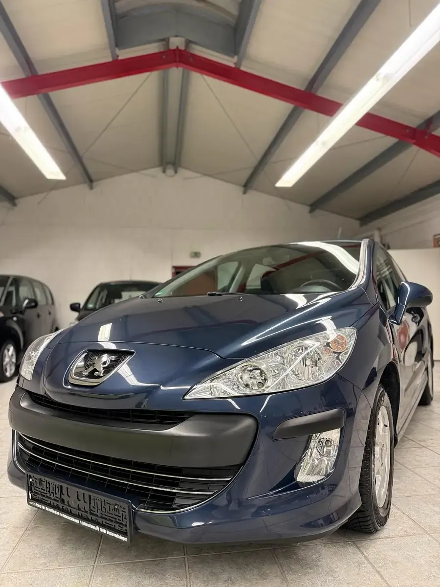 Gebraucht Peugeot 308 119 PS (87 kW) 2009 Blau Kleinwagen