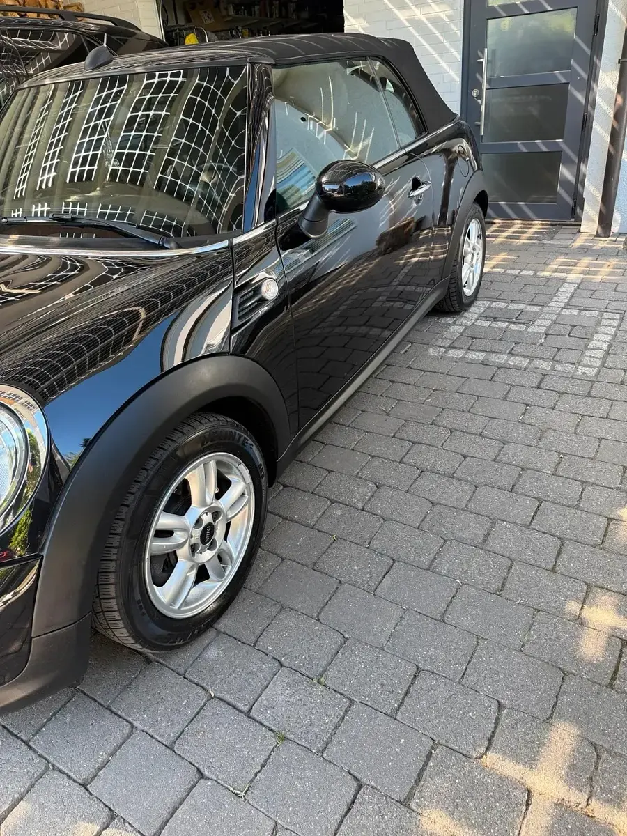 Gebraucht Mini One Cabriolet 98 PS (72 kW) 2012 Schwarz Cabrio