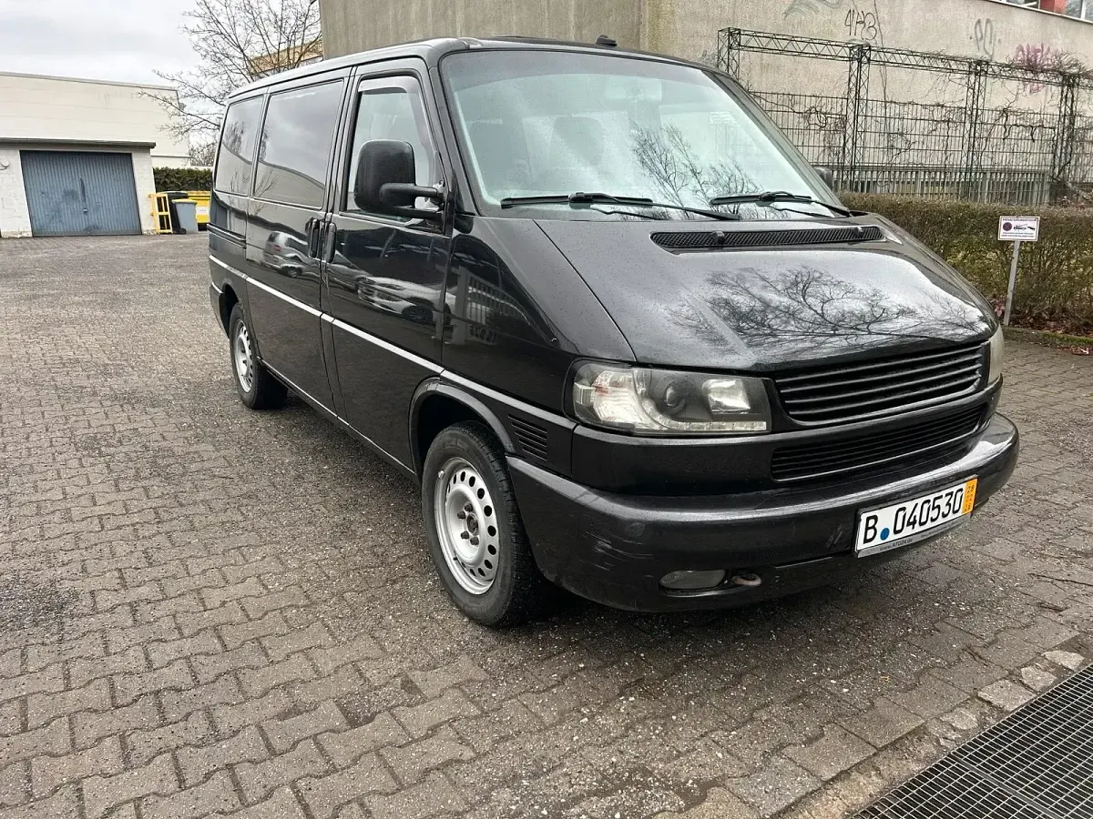 Gebraucht VW T4 190 PS (139 kW) 2000 Schwarz Van