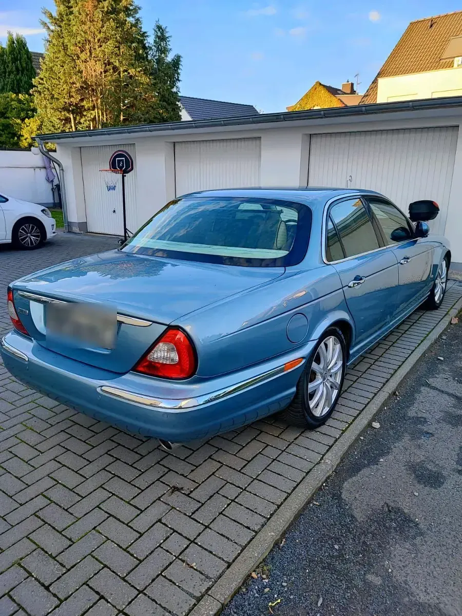 Second-hand Jaguar XJ 207 CP (152 kW) 2006 Andere farben Berlinǎ