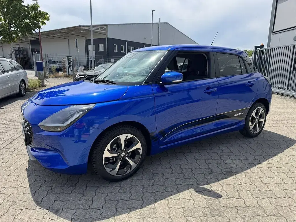 Gebraucht Suzuki Swift Comfort+ 82 PS (60 kW) 2025 Blau Kleinwagen