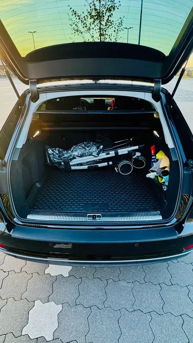 Gebraucht Audi A4 Sport 150 PS (110 kW) 2018 Schwarz Kombi