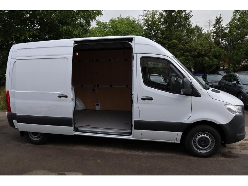 Gebraucht Mercedes Sprinter 150 PS (110 kW) 2023 Weiß Van