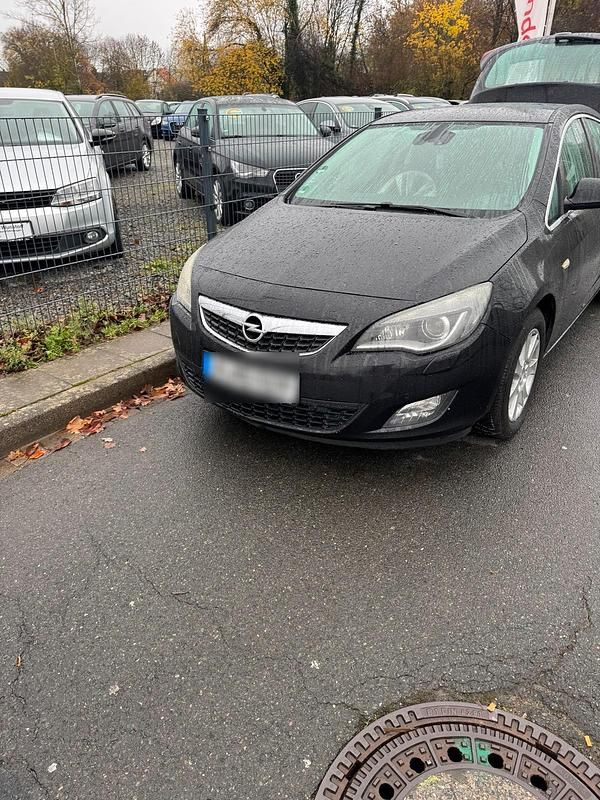 Schwarz Gebraucht 2010 Opel Astra Kleinwagen | 4.000 € (Fairer Preis) - Bild 1/3