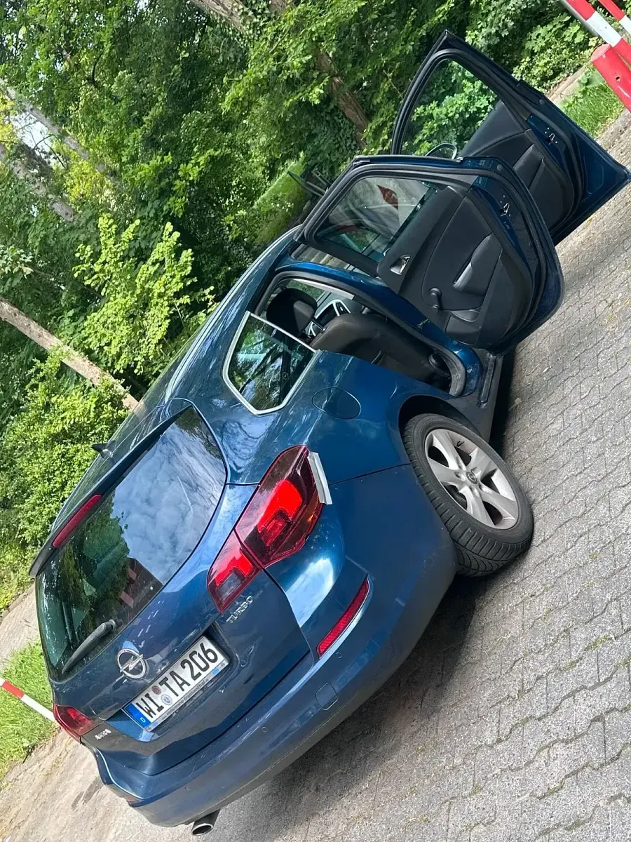 Brugt Opel Astra 170 HK (125 kW) 2010 Blå Stationcar